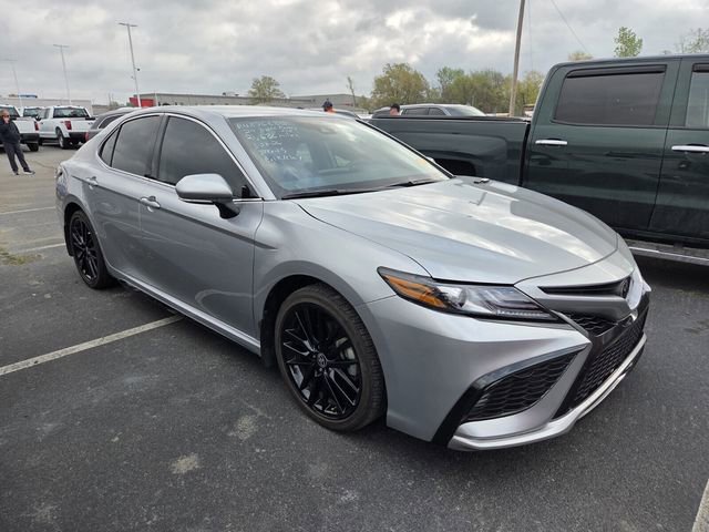 Used 2024 Toyota Camry XSE image 3