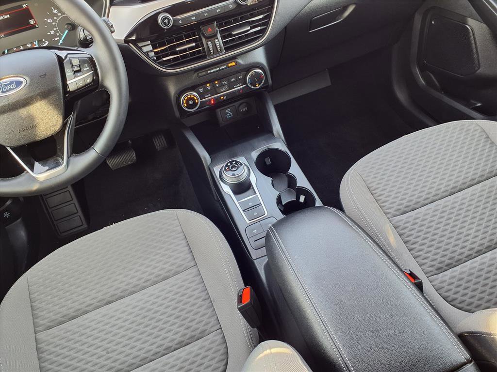 Certified 2022 Ford Escape SE w/ Cold Weather Package image 11