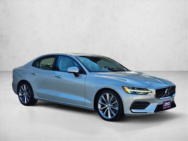 Used 2019 Volvo S60 T6 Momentum w/ Multimedia Package AWD/4WD image 3
