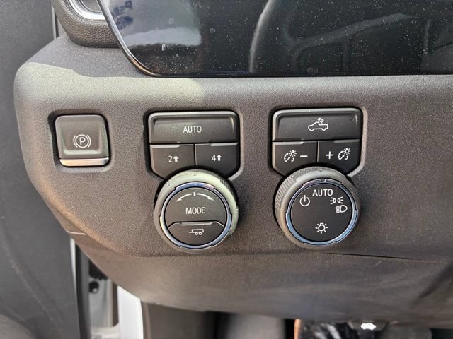 Used 2024 Chevrolet Silverado 1500 LT AWD/4WD image 19