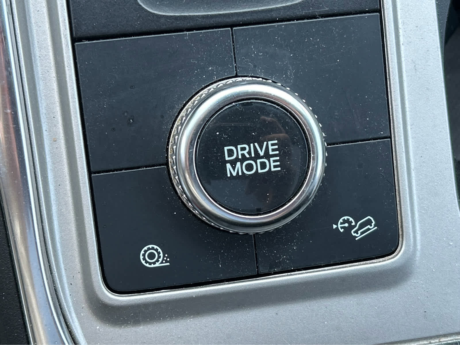 Certified 2023 Ford Explorer XLT image 46