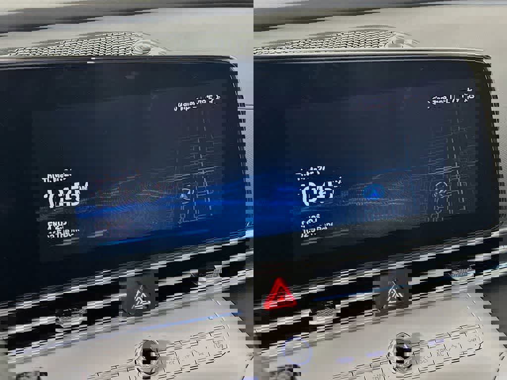 Used 2026 Hyundai Elantra Limited w/ Cargo Package image 17