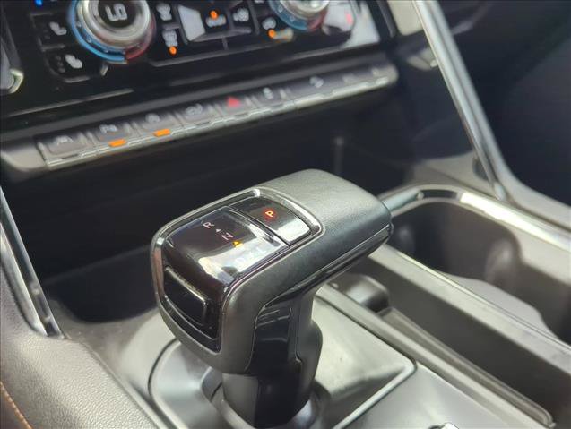 Used 2023 GMC Sierra 1500 AT4 w/ Technology Package AWD/4WD image 11