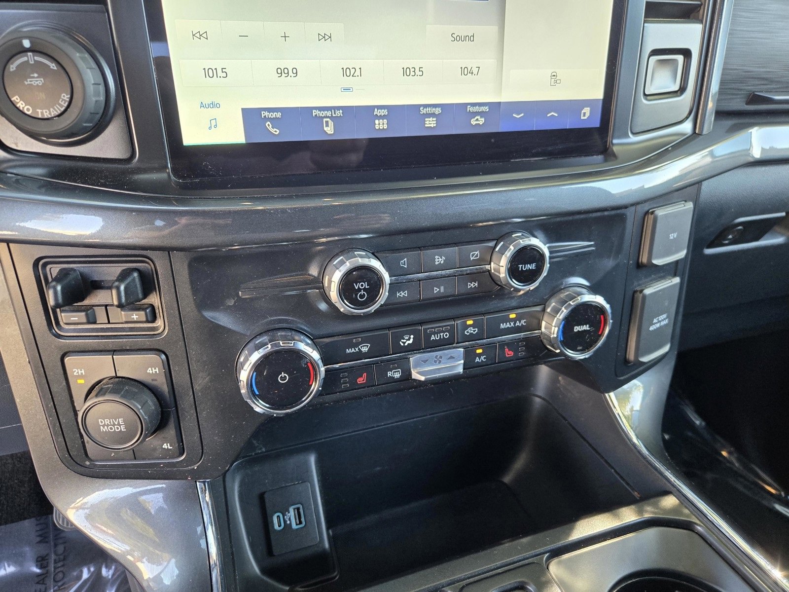 Certified 2022 Ford F150 XLT w/ Equipment Group 302A High image 23