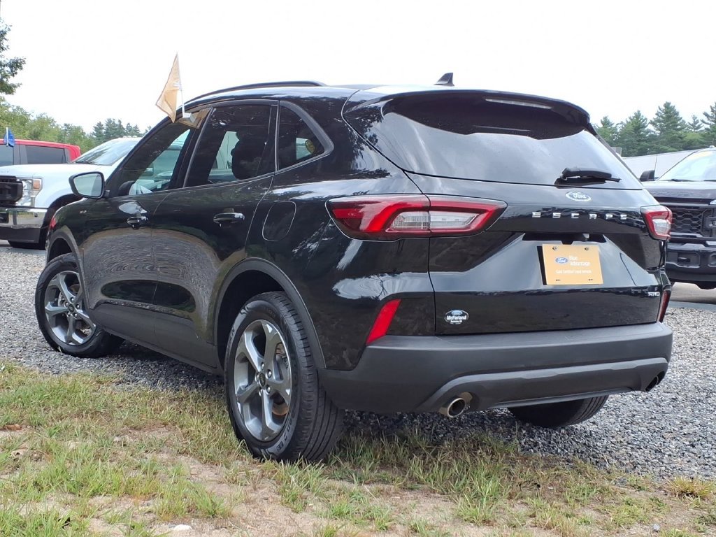 Certified 2025 Ford Escape ST-Line AWD/4WD image 6
