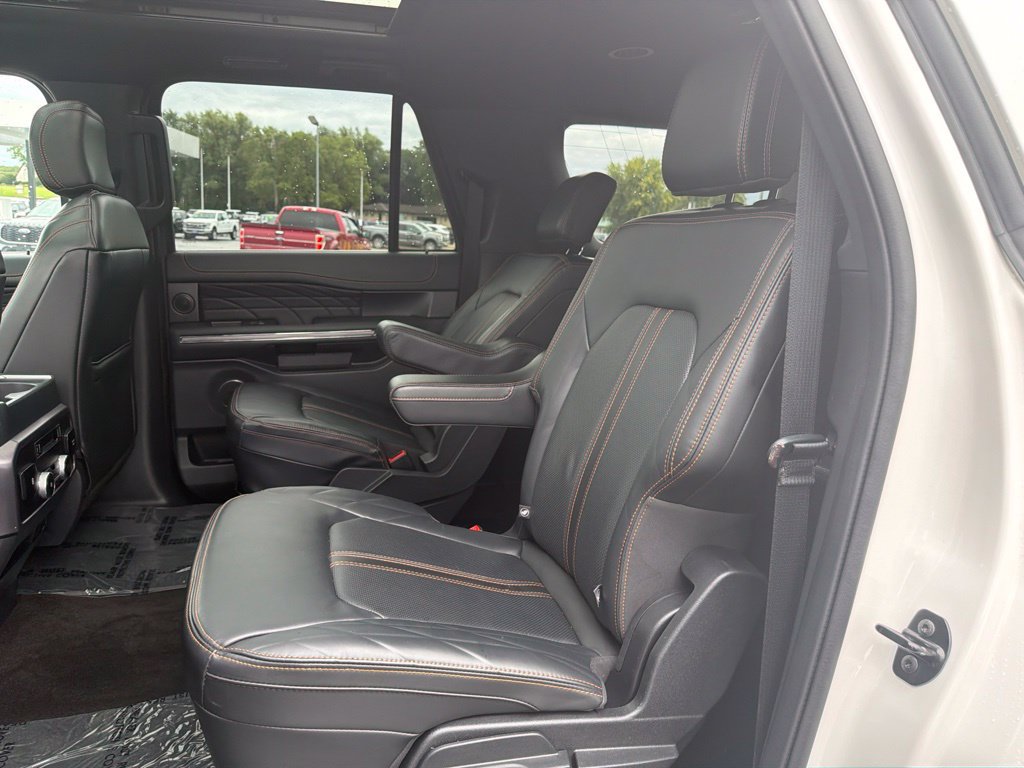 Certified 2022 Ford Expedition Max Platinum AWD/4WD image 14