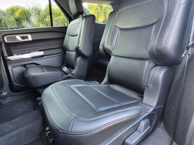 Certified 2023 Ford Explorer XLT w/ Equipment Group 202A RWD image 17