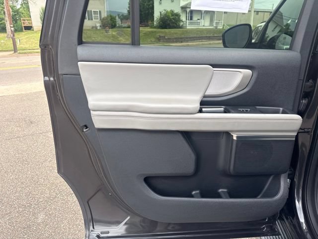 Certified 2025 Ford Expedition Max Active AWD/4WD image 48