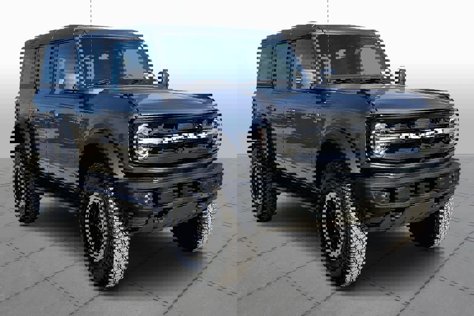 Certified 2022 Ford Bronco Outer Banks w/ Sasquatch Package image 5