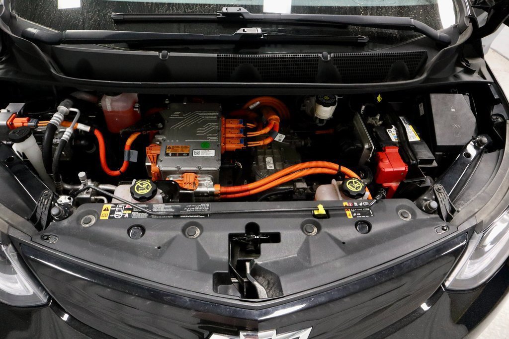 Used 2020 Chevrolet Bolt Premier w/ Infotainment Package image 17