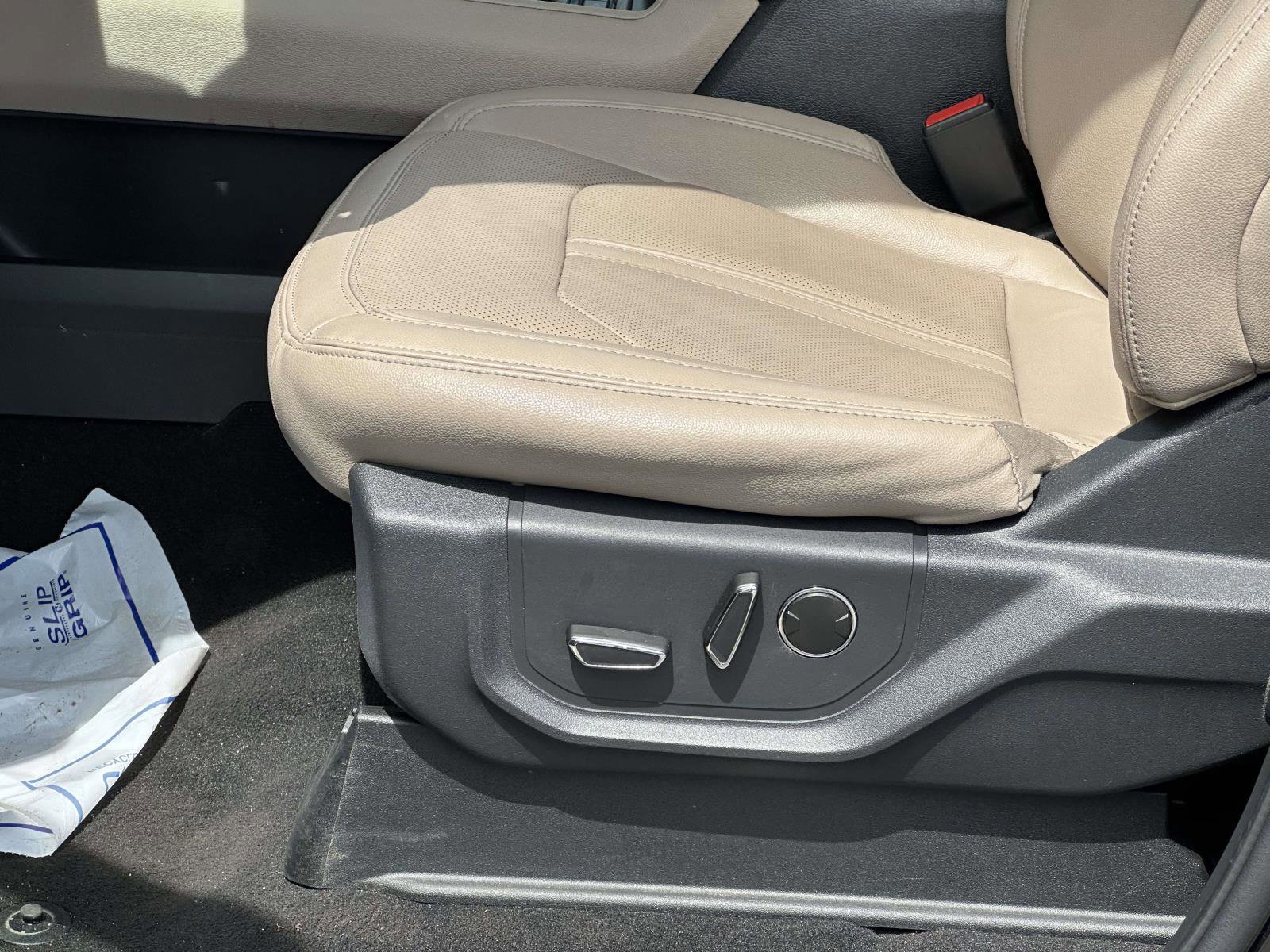 Certified 2024 Ford Expedition Max Limited AWD/4WD image 16