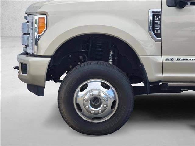 Certified 2018 Ford F350 Platinum w/ Platinum Ultimate Package AWD/4WD image 20