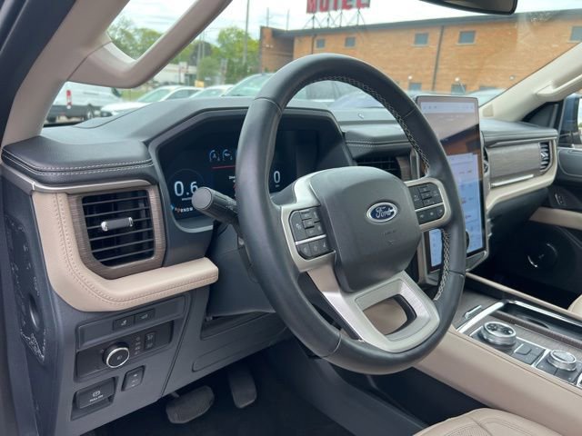 Certified 2023 Ford Expedition Limited AWD/4WD image 5