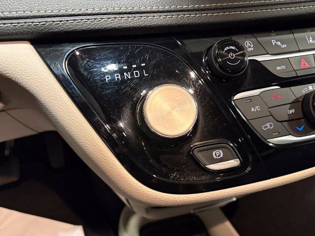 Used 2022 Chrysler Pacifica Touring-L FWD image 20
