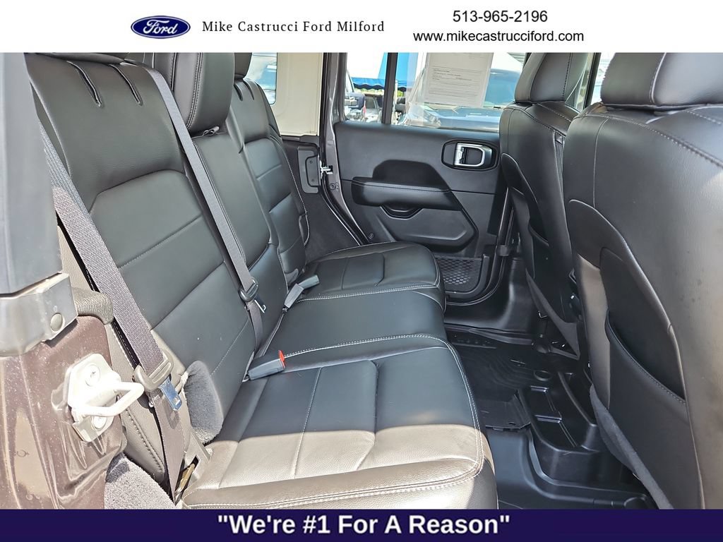 Used 2021 Jeep Wrangler Unlimited Sahara AWD/4WD image 29
