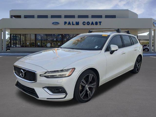 Used 2020 Volvo V60 T5 Inscription FWD image 3