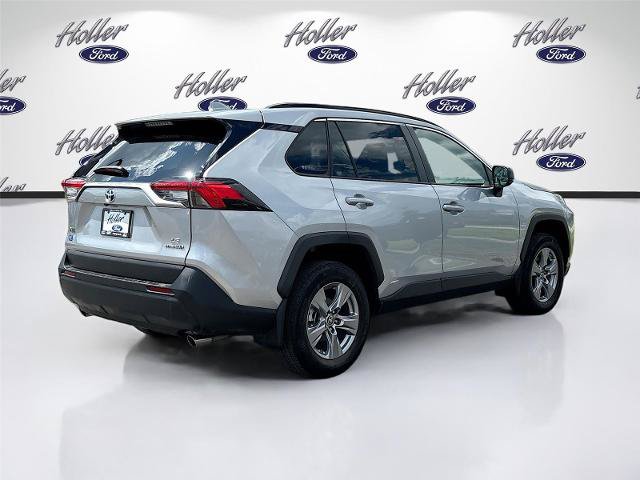 Used 2024 Toyota RAV4 LE AWD/4WD image 8