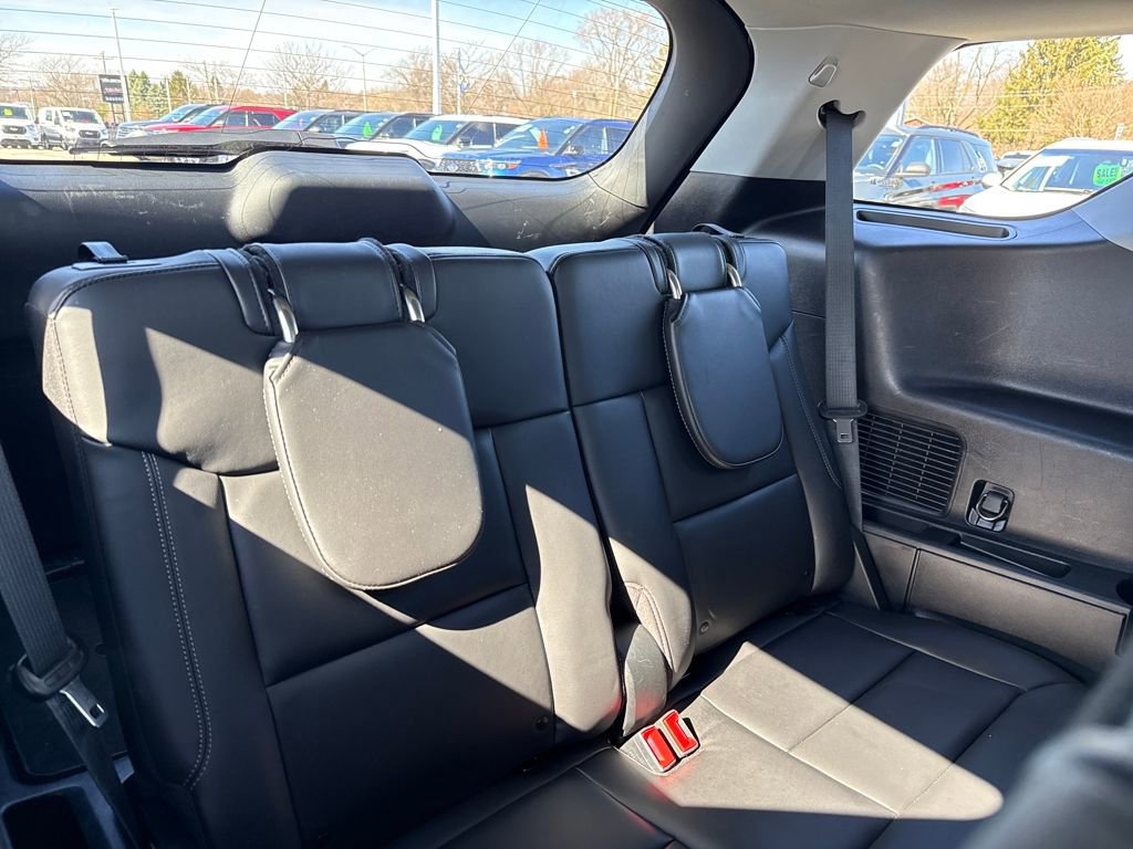 Certified 2022 Ford Explorer XLT w/ Equipment Group 202A image 11