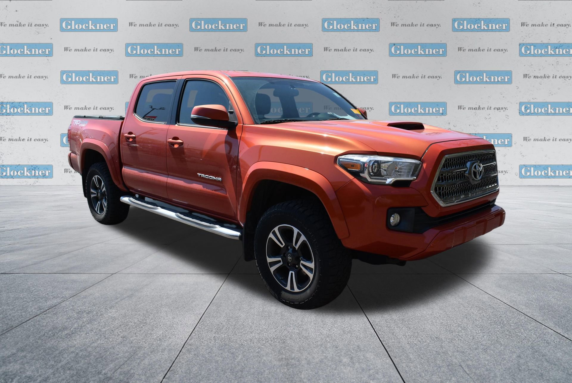 Used 2017 Toyota Tacoma TRD Sport w/ Premium & Technology Package image 6