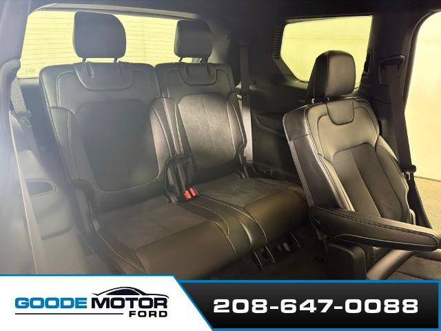 Used 2023 Jeep Grand Cherokee L Laredo AWD/4WD image 21