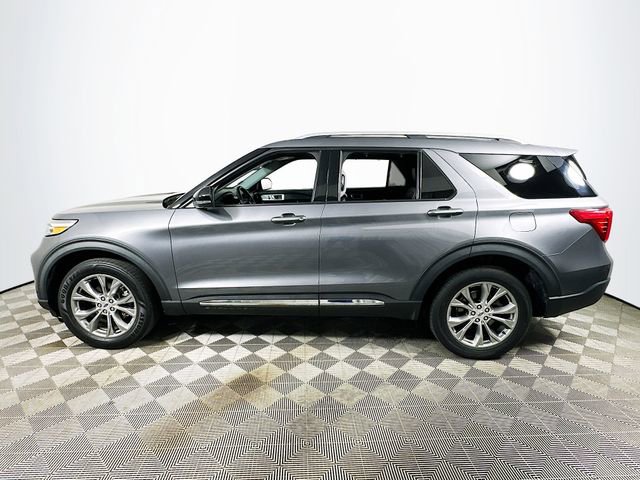 Certified 2022 Ford Explorer Limited w/ Equipment Group 301A image 6