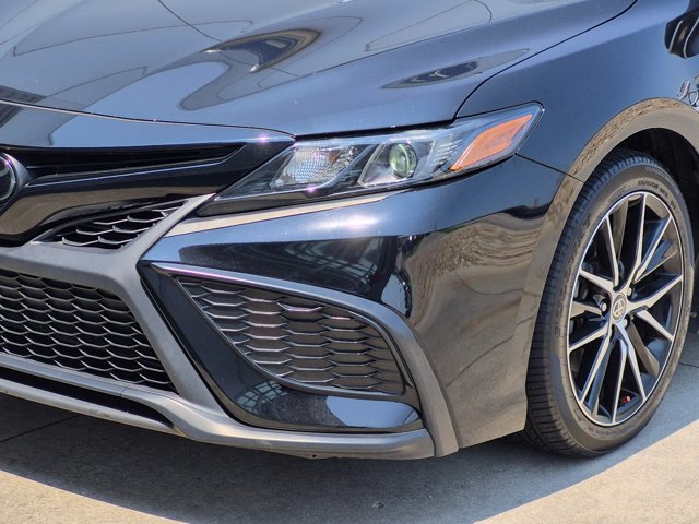 Used 2021 Toyota Camry SE w/ Convenience Package FWD image 10