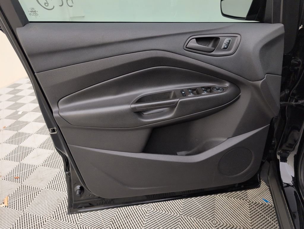 Certified 2018 Ford Escape S image 34