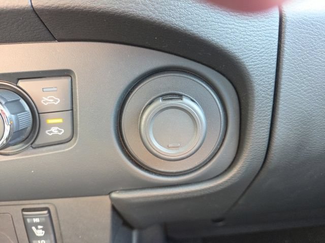 Used 2022 Nissan Frontier SV RWD image 36