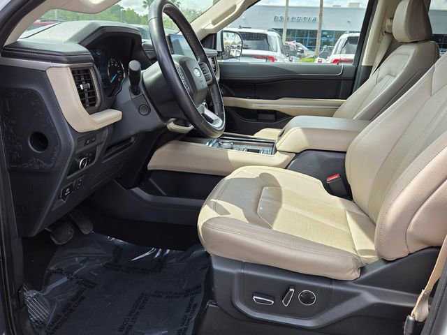 Certified 2024 Ford Expedition Limited image 9