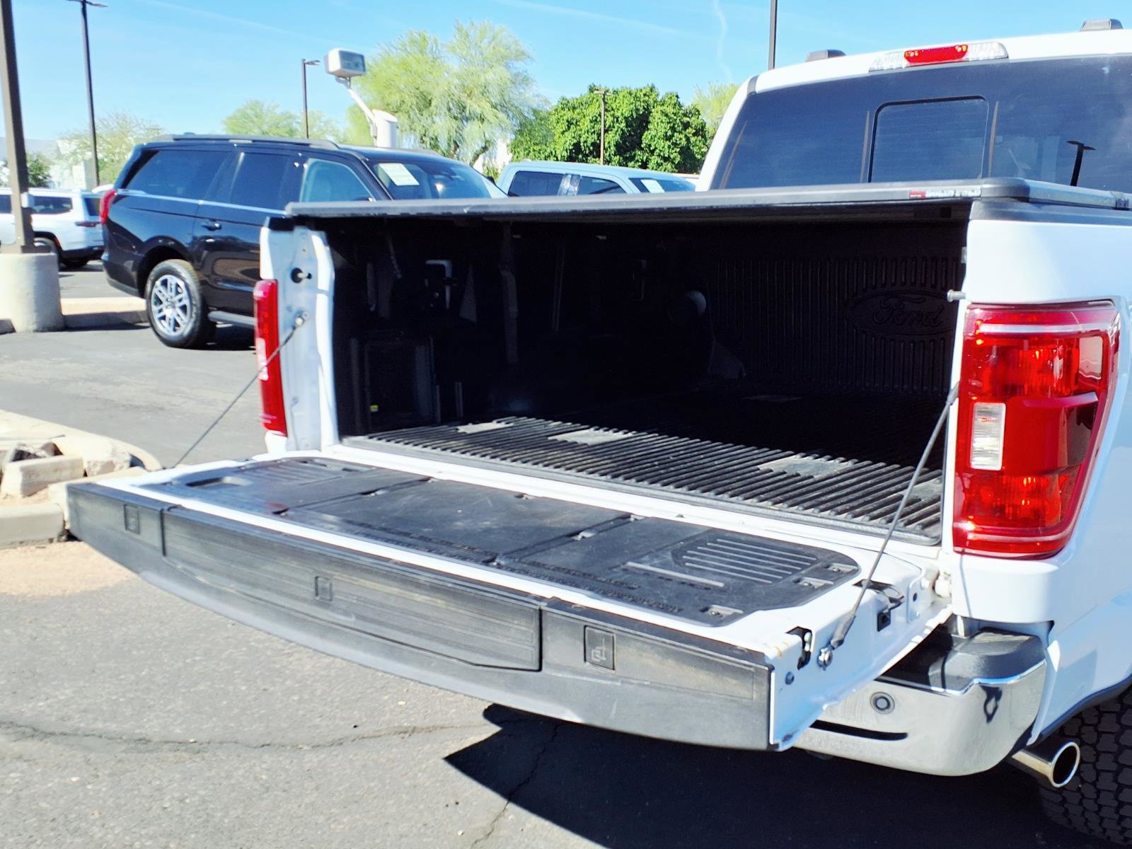 Certified 2022 Ford F150 XLT w/ Equipment Group 302A High image 16