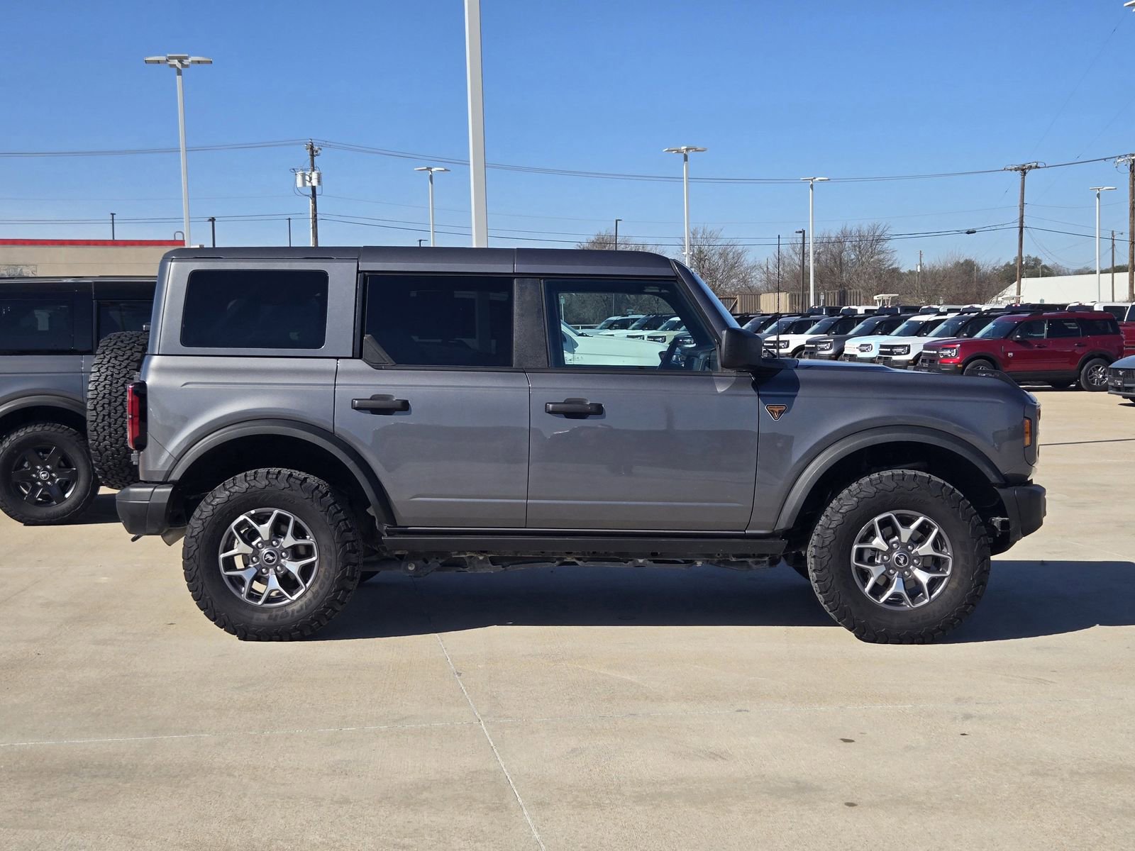 Certified 2025 Ford Bronco Badlands image 7