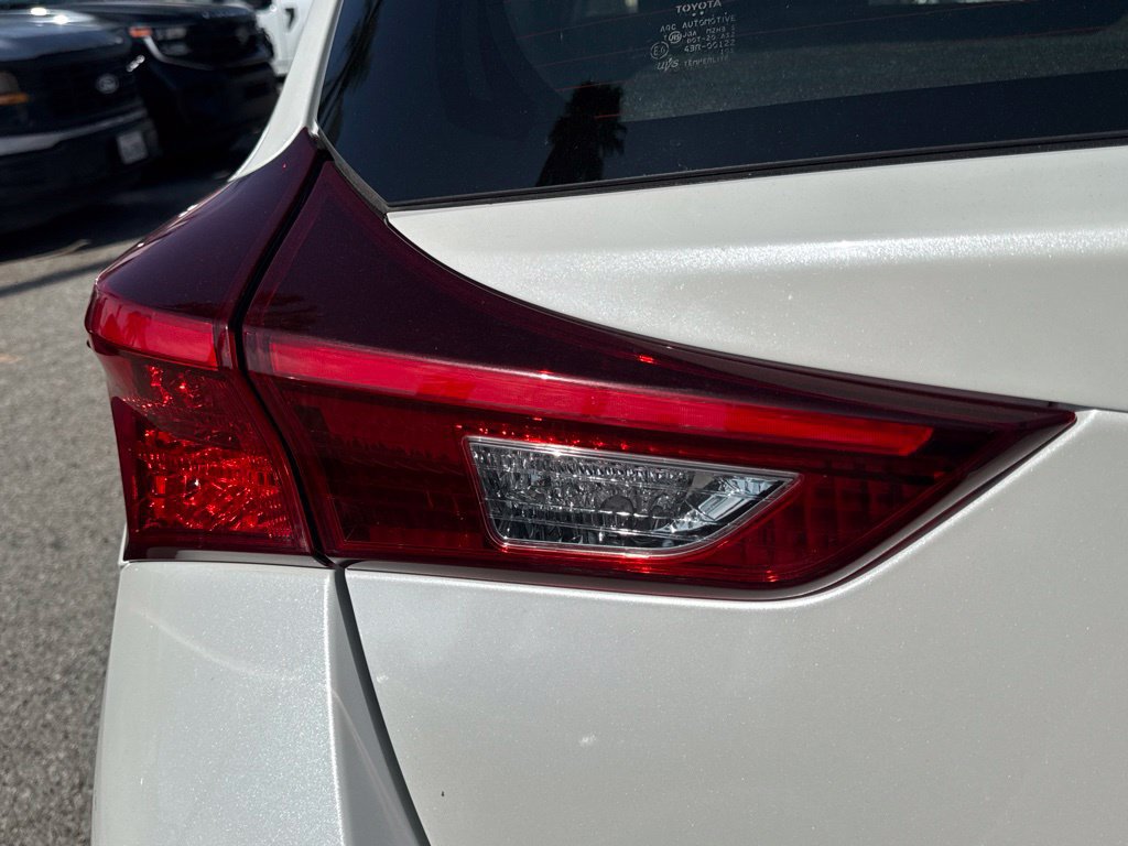 Used 2017 Toyota Corolla iM w/ All-Weather Mat Package FWD image 15