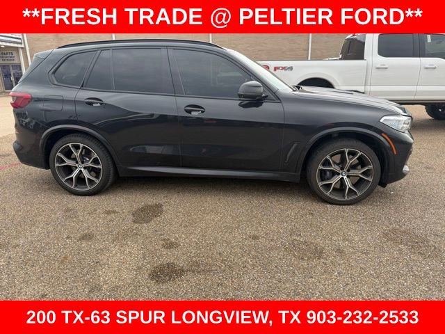 Used 2020 BMW X5 M50i image 1