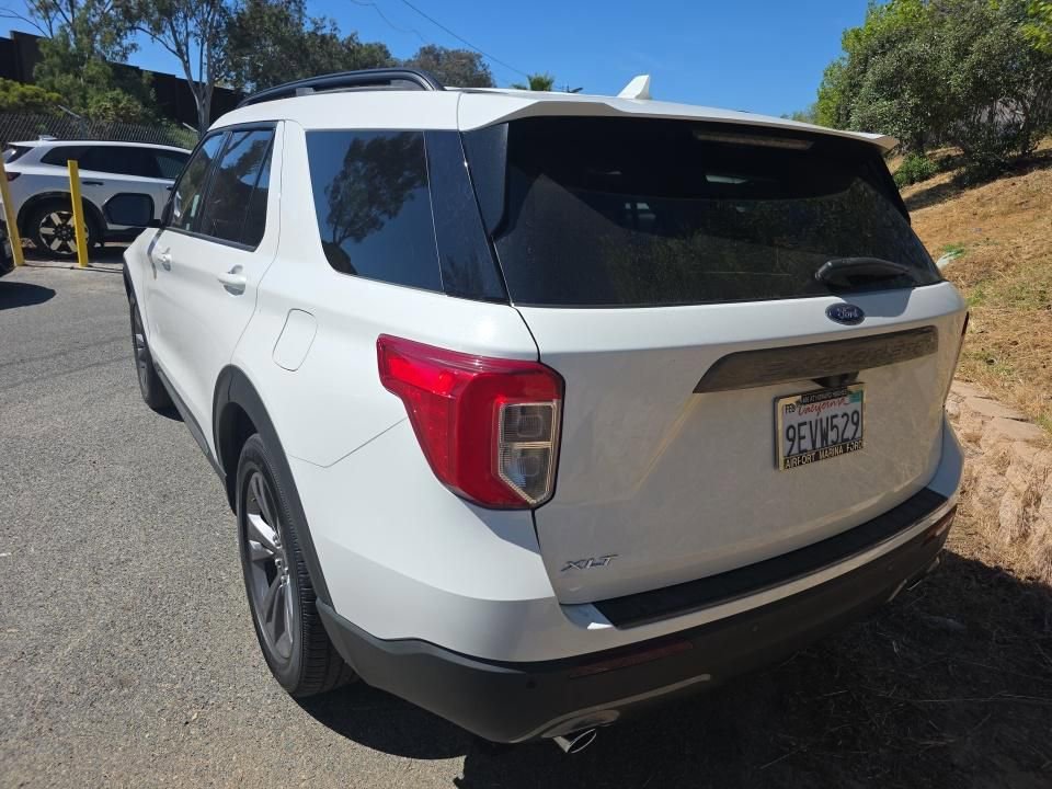 Certified 2022 Ford Explorer XLT w/ Equipment Group 202A image 2