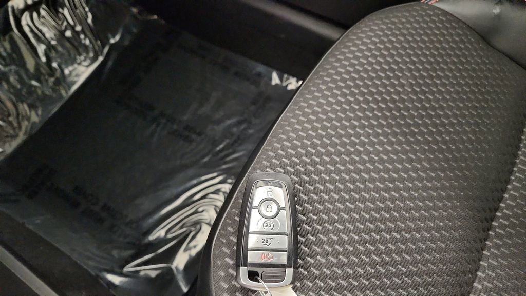 Certified 2023 Ford Escape ST-Line Select w/ Tech Pack #2 image 24