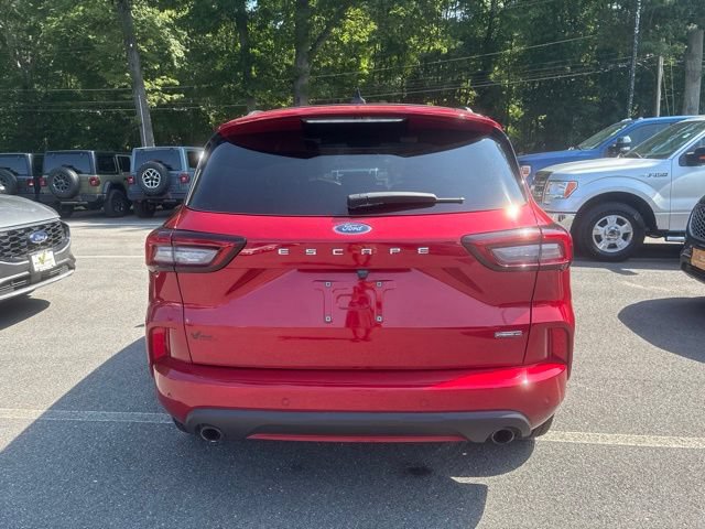 Certified 2023 Ford Escape ST-Line Select w/ Tech Pack #2 AWD/4WD image 7