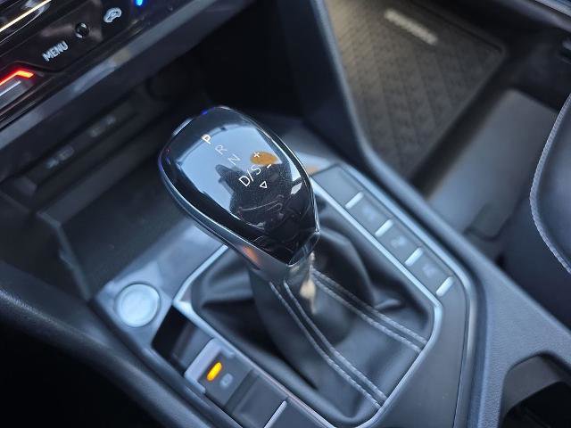 Used 2022 Volkswagen Tiguan SEL R-Line AWD/4WD image 34