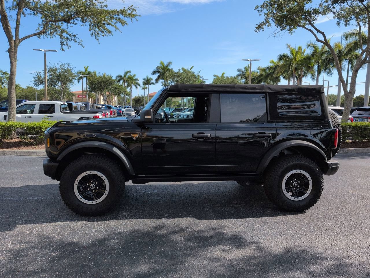 Certified 2022 Ford Bronco Badlands AWD/4WD image 7