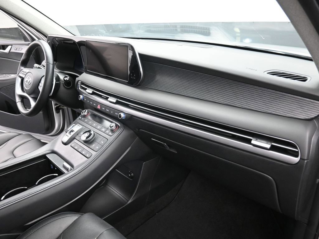 Used 2023 Hyundai Palisade Limited FWD image 26