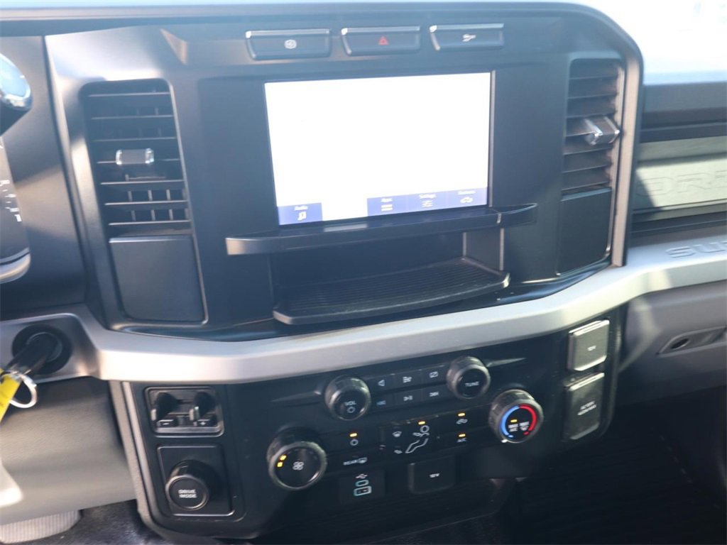 Certified 2023 Ford F550 2WD Crew Cab Super Duty image 17