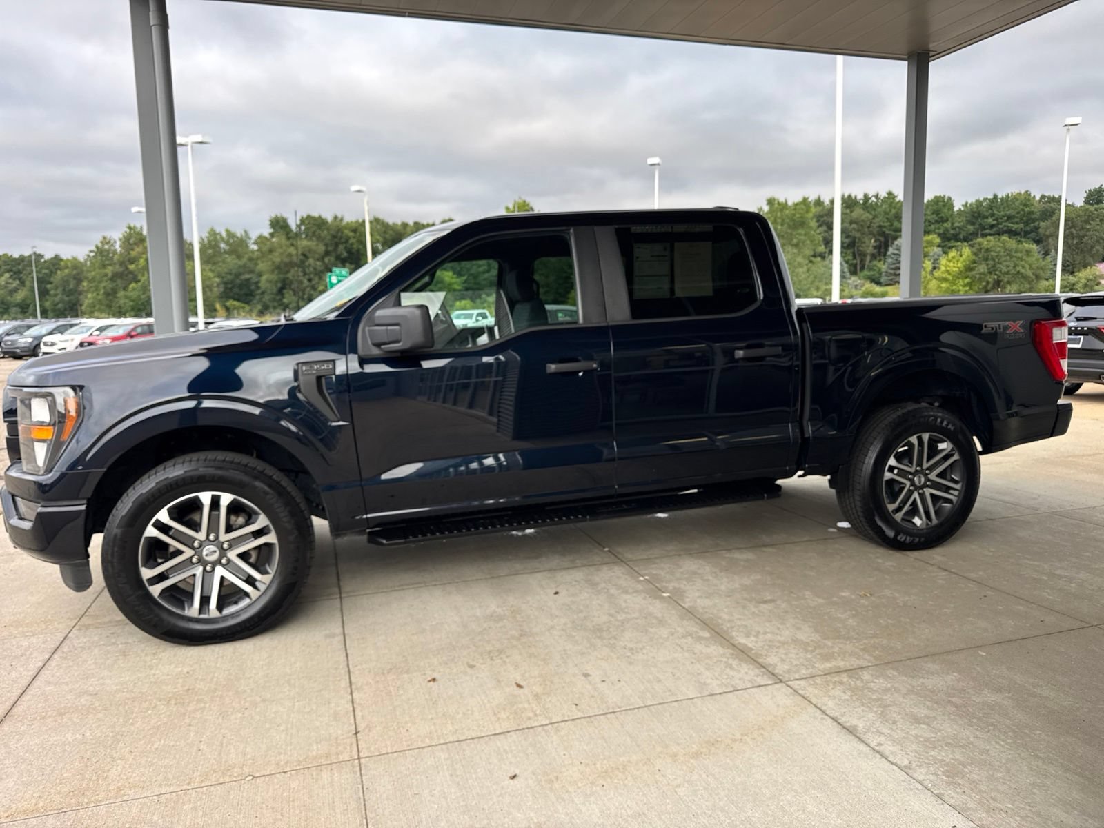 Certified 2023 Ford F150 XL w/ STX Appearance Package AWD/4WD image 4