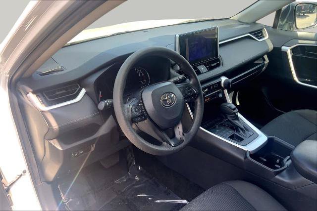 Used 2025 Toyota RAV4 LE AWD/4WD image 18