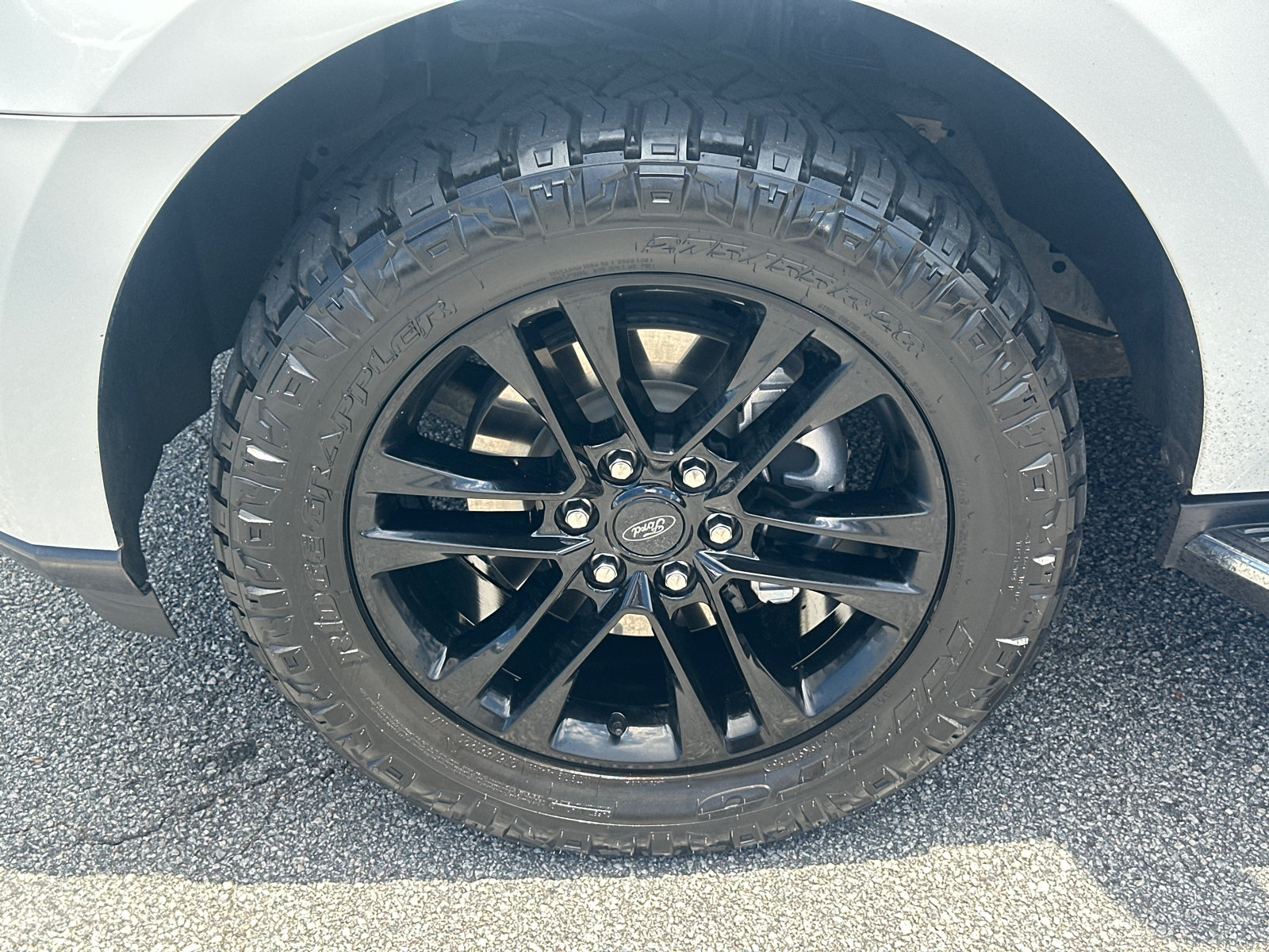 Certified 2023 Ford Expedition Max XLT RWD image 11