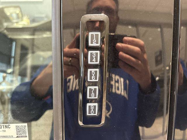 Certified 2024 Ford F150 XLT w/ XLT Black Appearance Package image 37