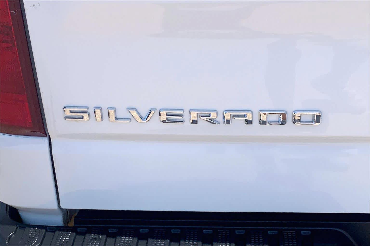 Used 2023 Chevrolet Silverado 1500 W/T w/ WT Value Package AWD/4WD image 10