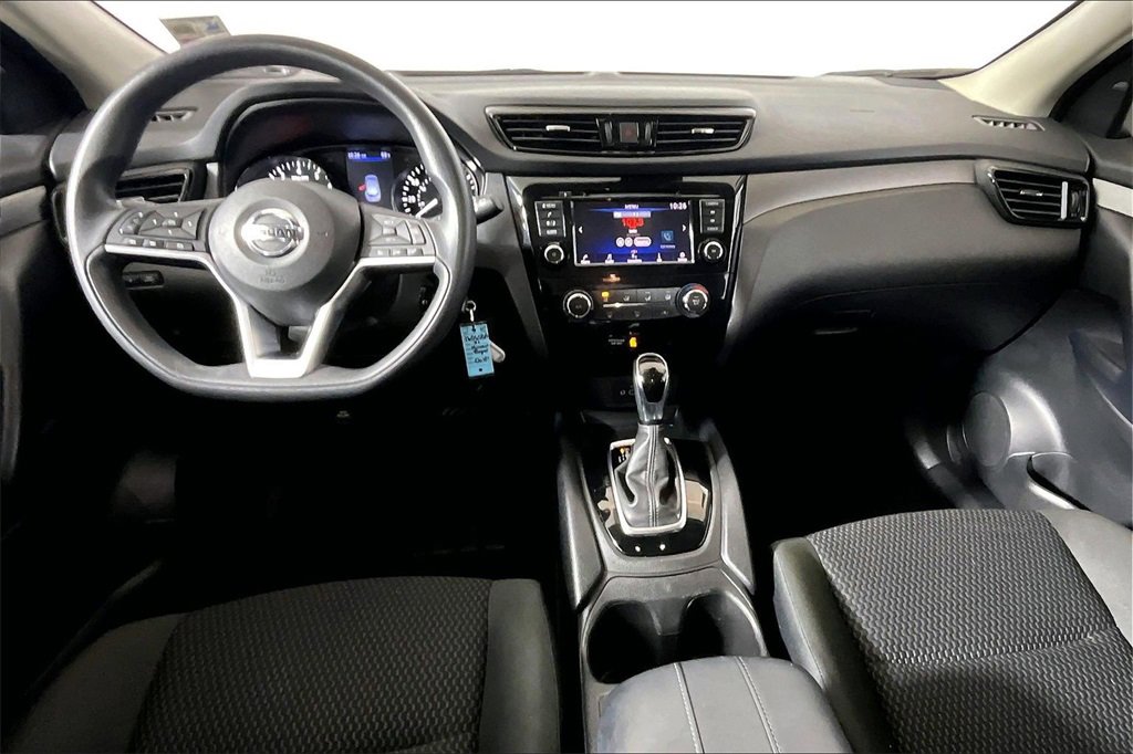 Used 2021 Nissan Rogue Sport S image 11