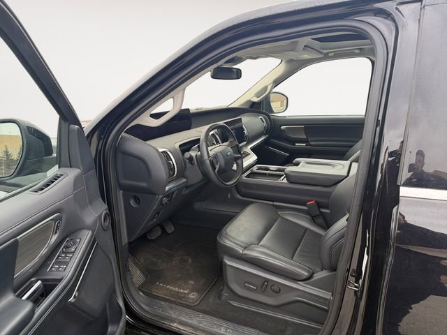 Certified 2025 Ford Expedition Max Platinum AWD/4WD image 9