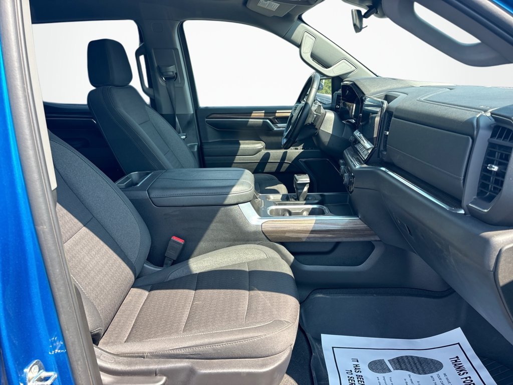 Used 2024 Chevrolet Silverado 1500 RST AWD/4WD image 13