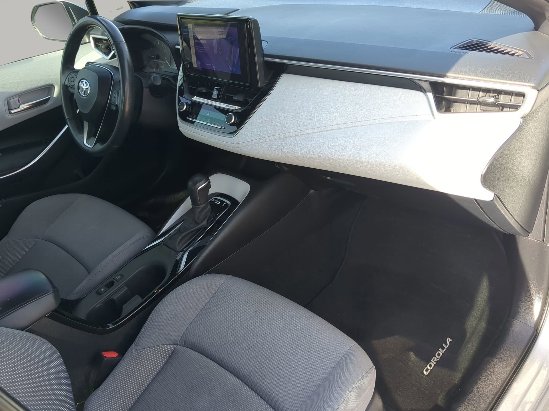 Used 2024 Toyota Corolla SE image 13