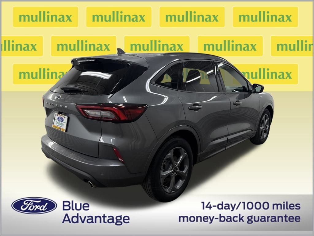 Certified 2023 Ford Escape ST-Line w/ Tech Pack #1 image 5
